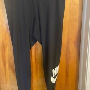 Full length Nike legging used condition wide waistband 2x